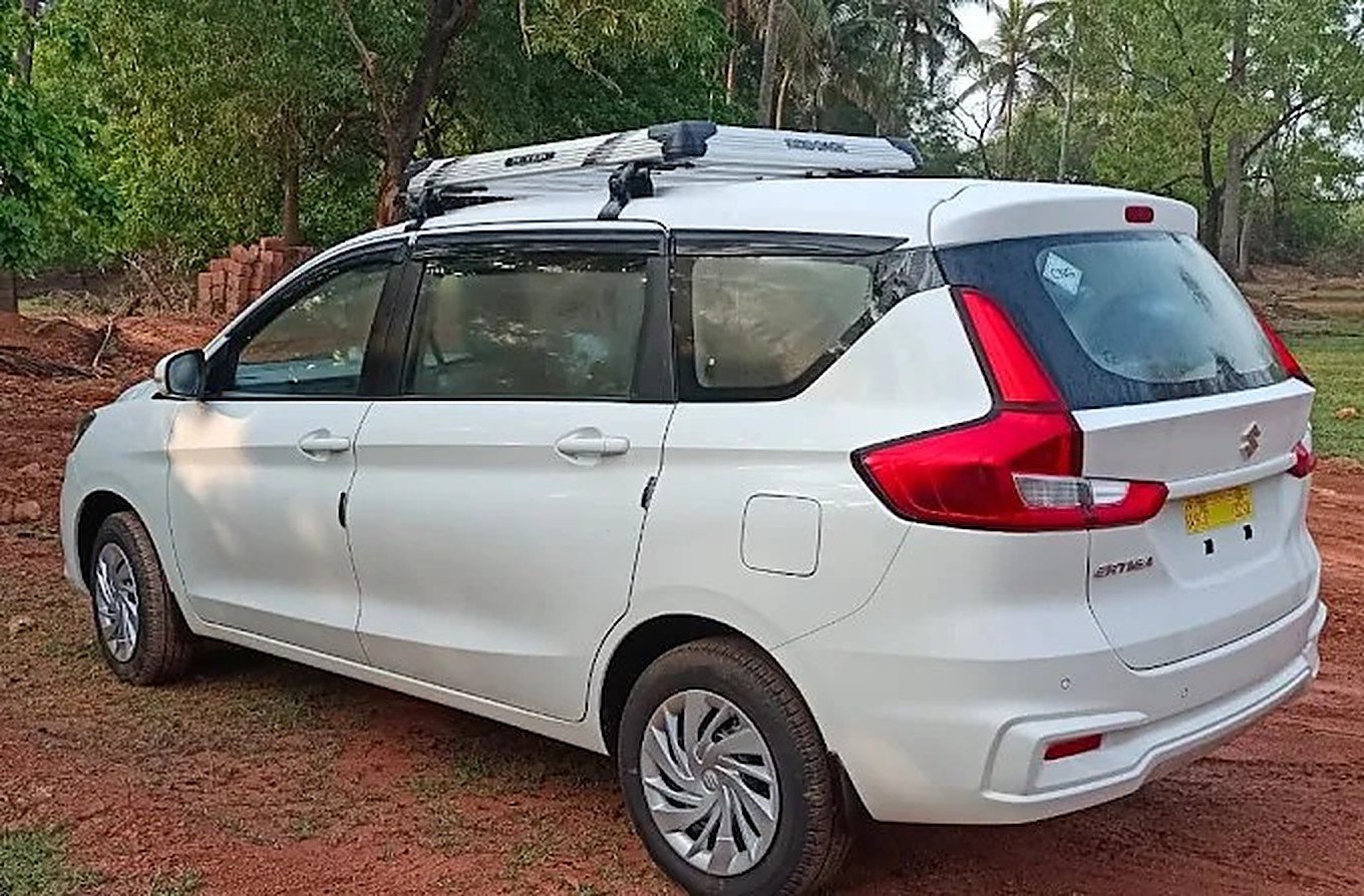 Ertiga on a countryside trail